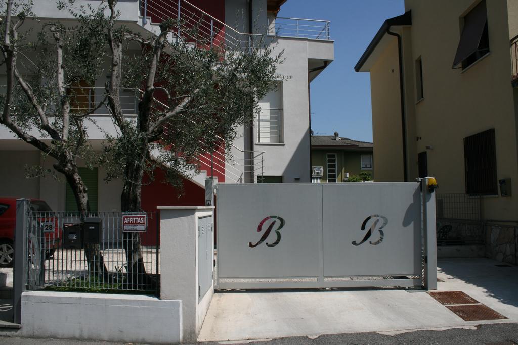 Alma Apartment Σιρμιόνε Εξωτερικό φωτογραφία