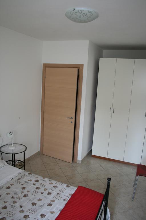 Alma Apartment Σιρμιόνε Εξωτερικό φωτογραφία
