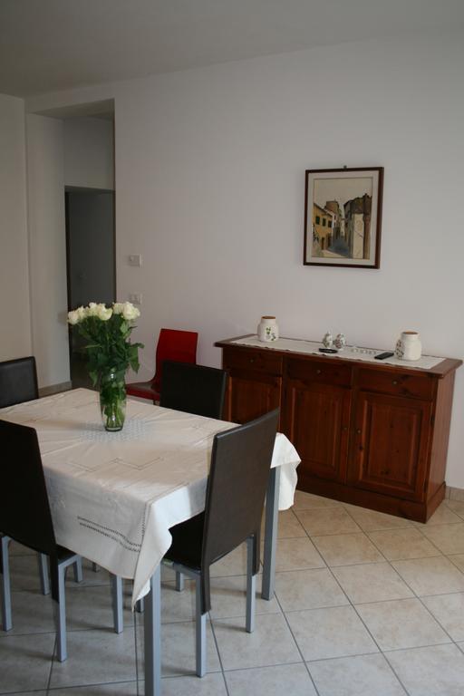 Alma Apartment Σιρμιόνε Εξωτερικό φωτογραφία